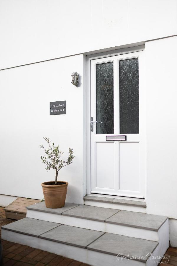 The Lookout, Modern Home From Home, Sleeps 5, With Private Parking & Outside Terrace St Ives Exteriör bild