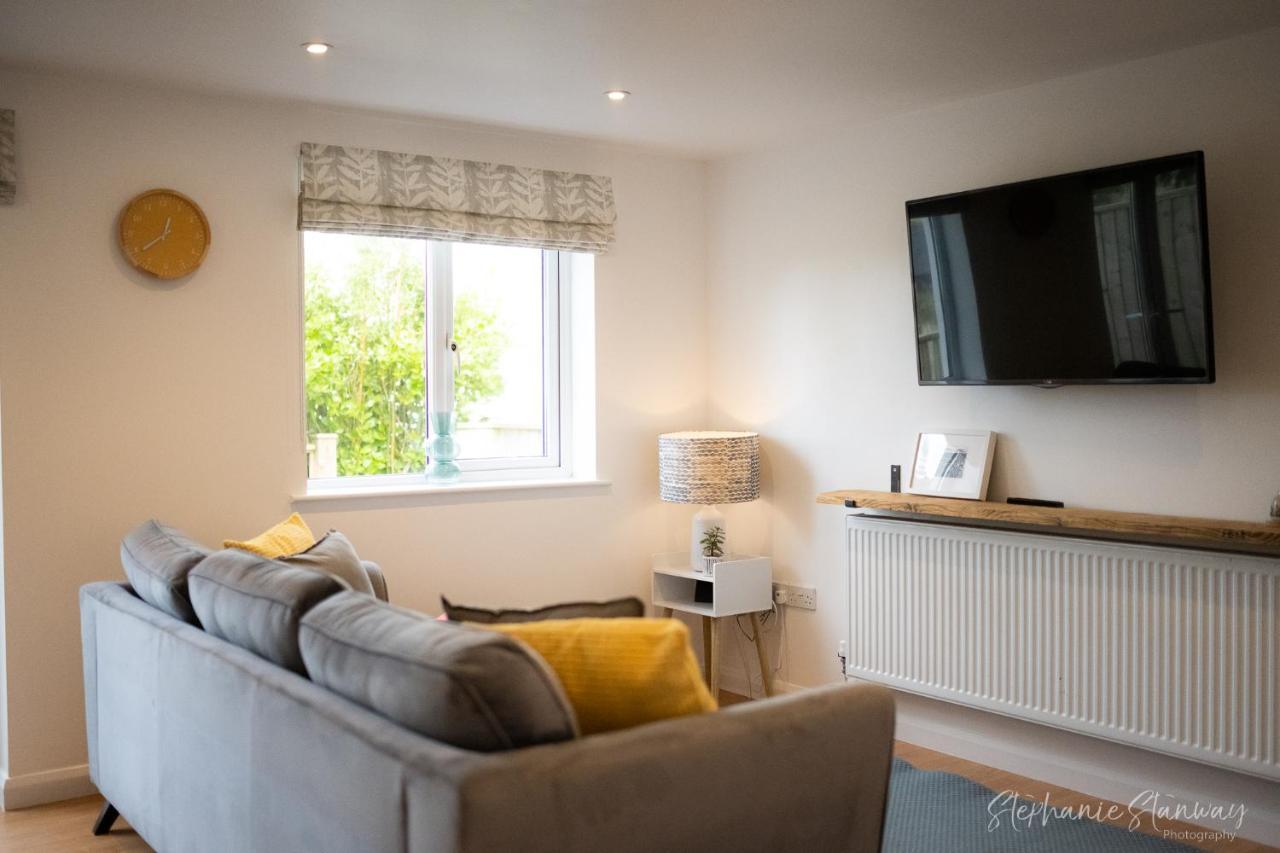 The Lookout, Modern Home From Home, Sleeps 5, With Private Parking & Outside Terrace St Ives Exteriör bild