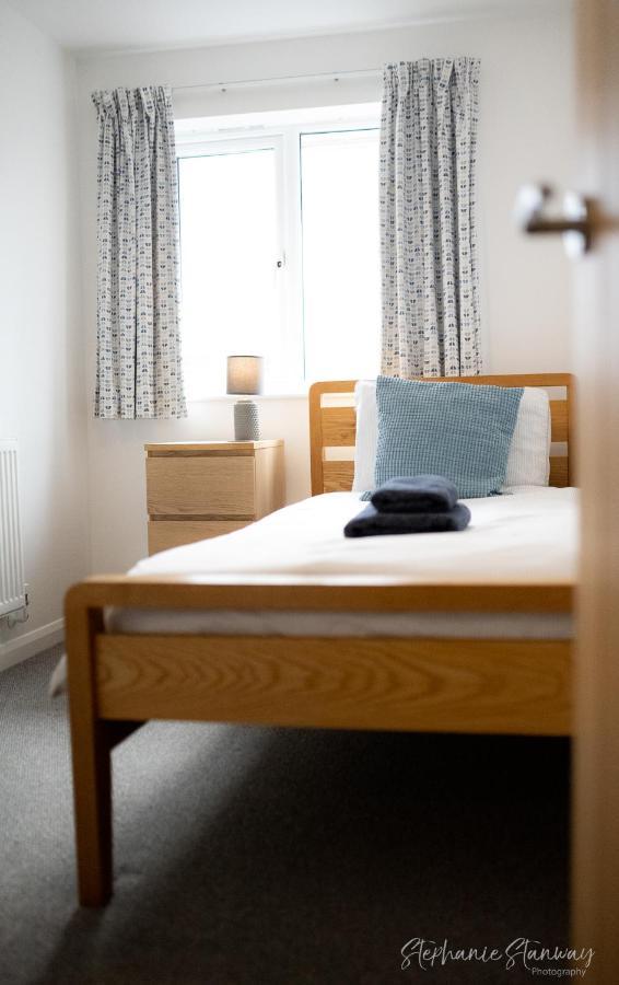 The Lookout, Modern Home From Home, Sleeps 5, With Private Parking & Outside Terrace St Ives Exteriör bild