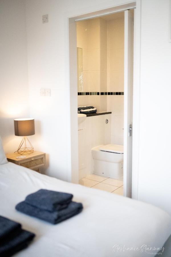 The Lookout, Modern Home From Home, Sleeps 5, With Private Parking & Outside Terrace St Ives Exteriör bild