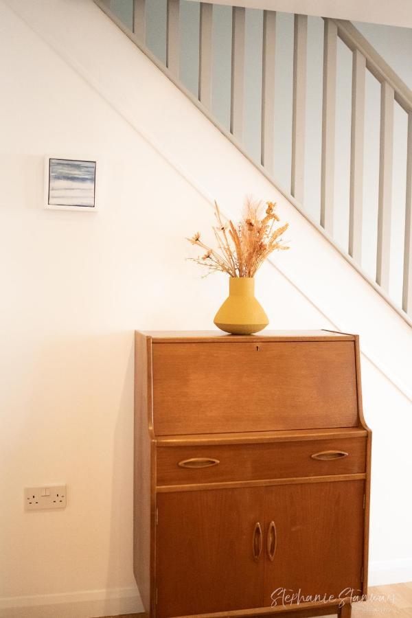 The Lookout, Modern Home From Home, Sleeps 5, With Private Parking & Outside Terrace St Ives Exteriör bild